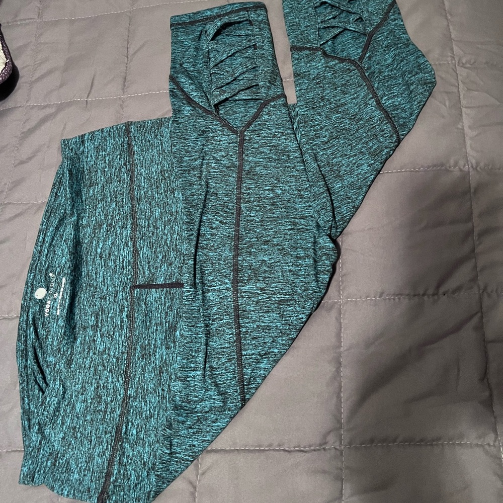 Yogalicious capri leggings